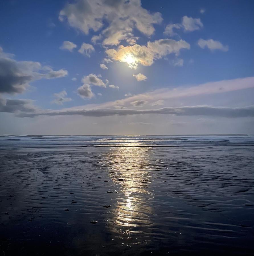Beachpoint Apartments Ohope エクステリア 写真