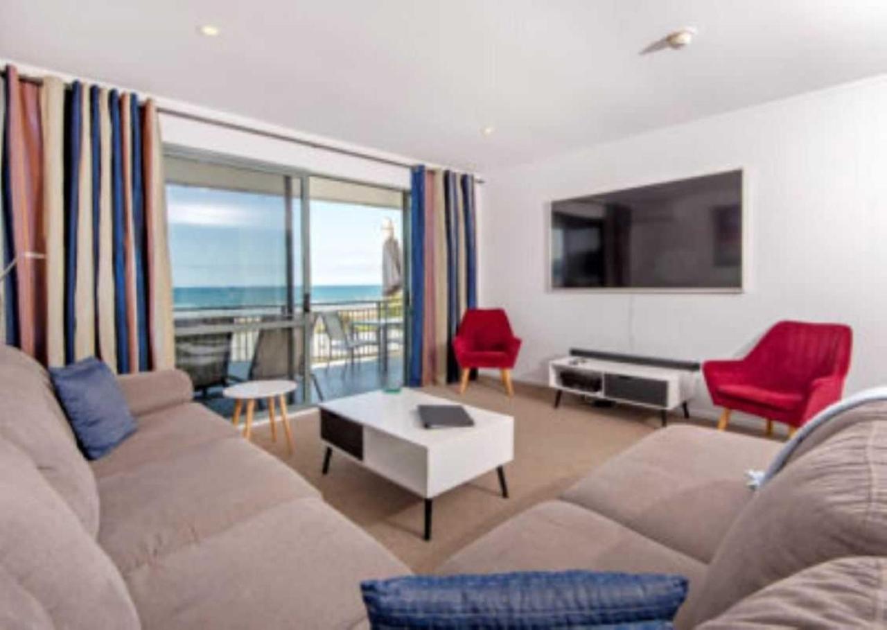 Beachpoint Apartments Ohope エクステリア 写真